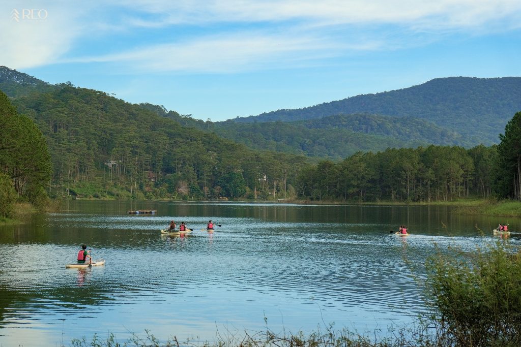 Discover Tuyen Lam Lake – A Hidden Gem in Da Lat 24 du lich da lat 9