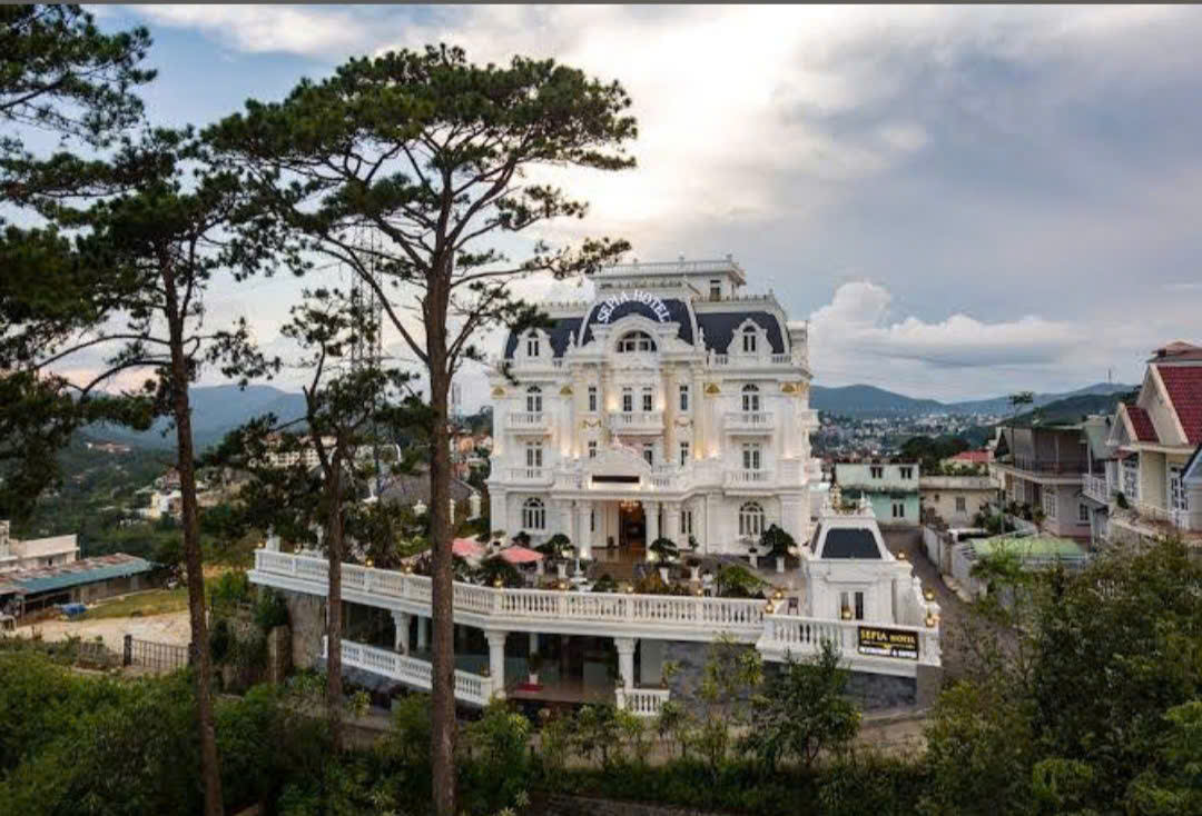 Top 5 khách sạn Đà Lạt giá tốt, tận tâm nên booking 5 Khách sạn Sepia – Khách sạn Đà Lạt đậm chất Châu Âu giữa lòng Đà Lạt