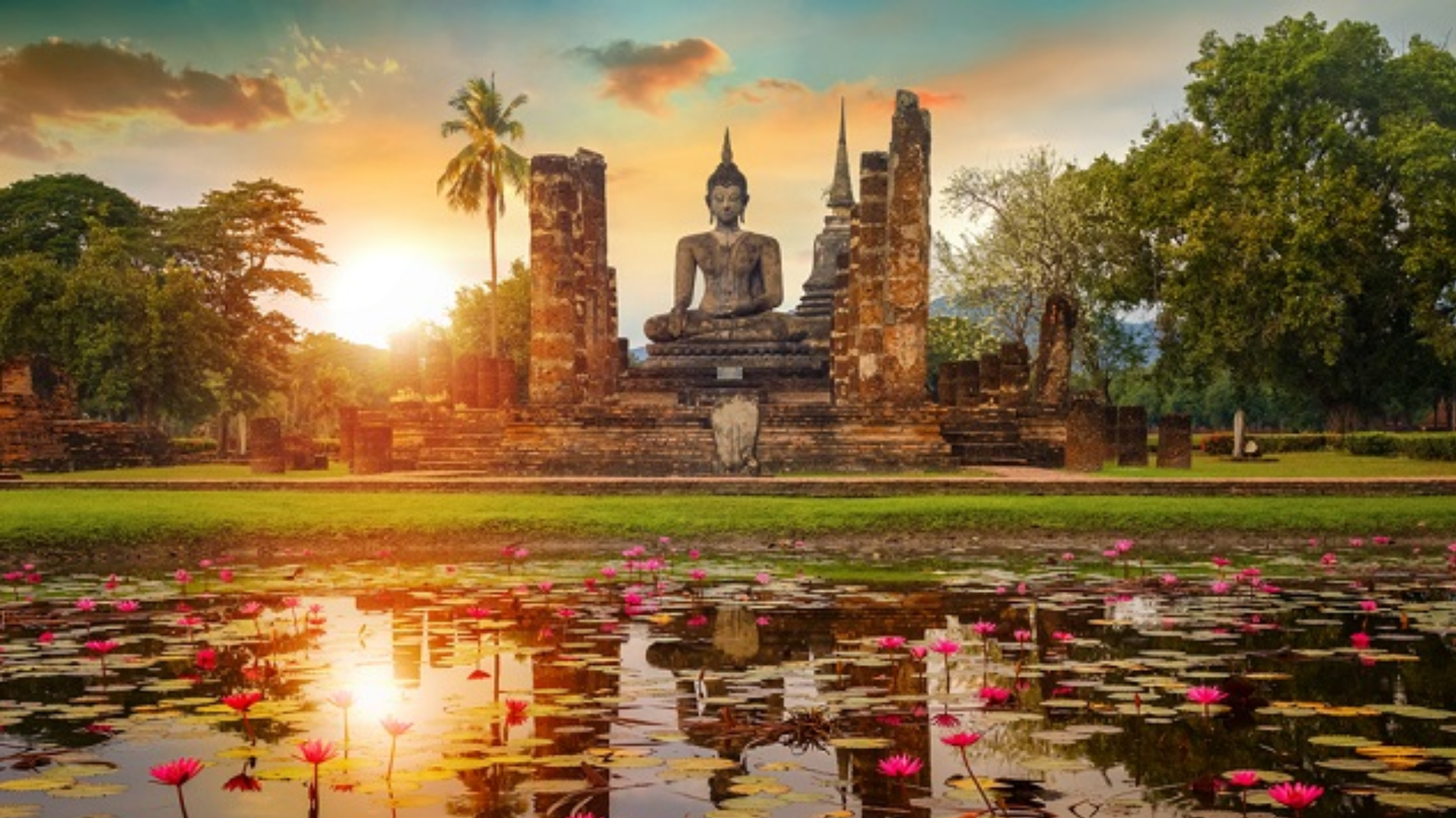 Top 10 địa điểm du lịch Thái Lan nhất định phải đi trong đời 6 Thành phố cổ Sukhothai - Địa điểm du lịch Thái Lan với những di tích lịch sử