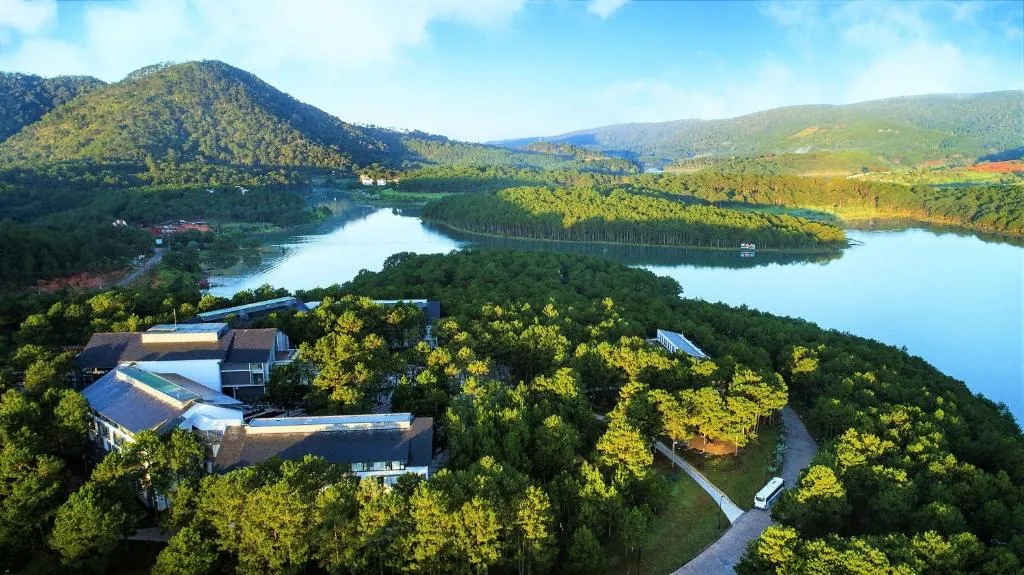 Top 8 Most Popular Luxury Hotels in Da Lat for Your Dream Stay in 2025 2 Luxury Hotels in Da Lat : Terracotta Hotel & Resort Dalat