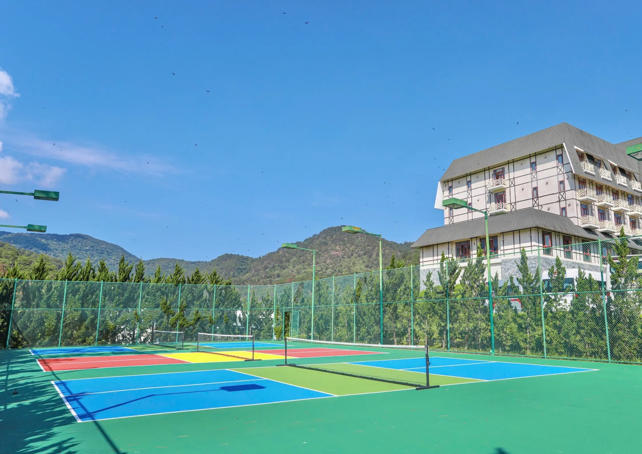 Top 8 khách sạn Đà Lạt luxury được nhiều khách hàng chọn lựa nhất 2025 21 Tiện ích Swiss-Belresort Tuyen Lam Dalat