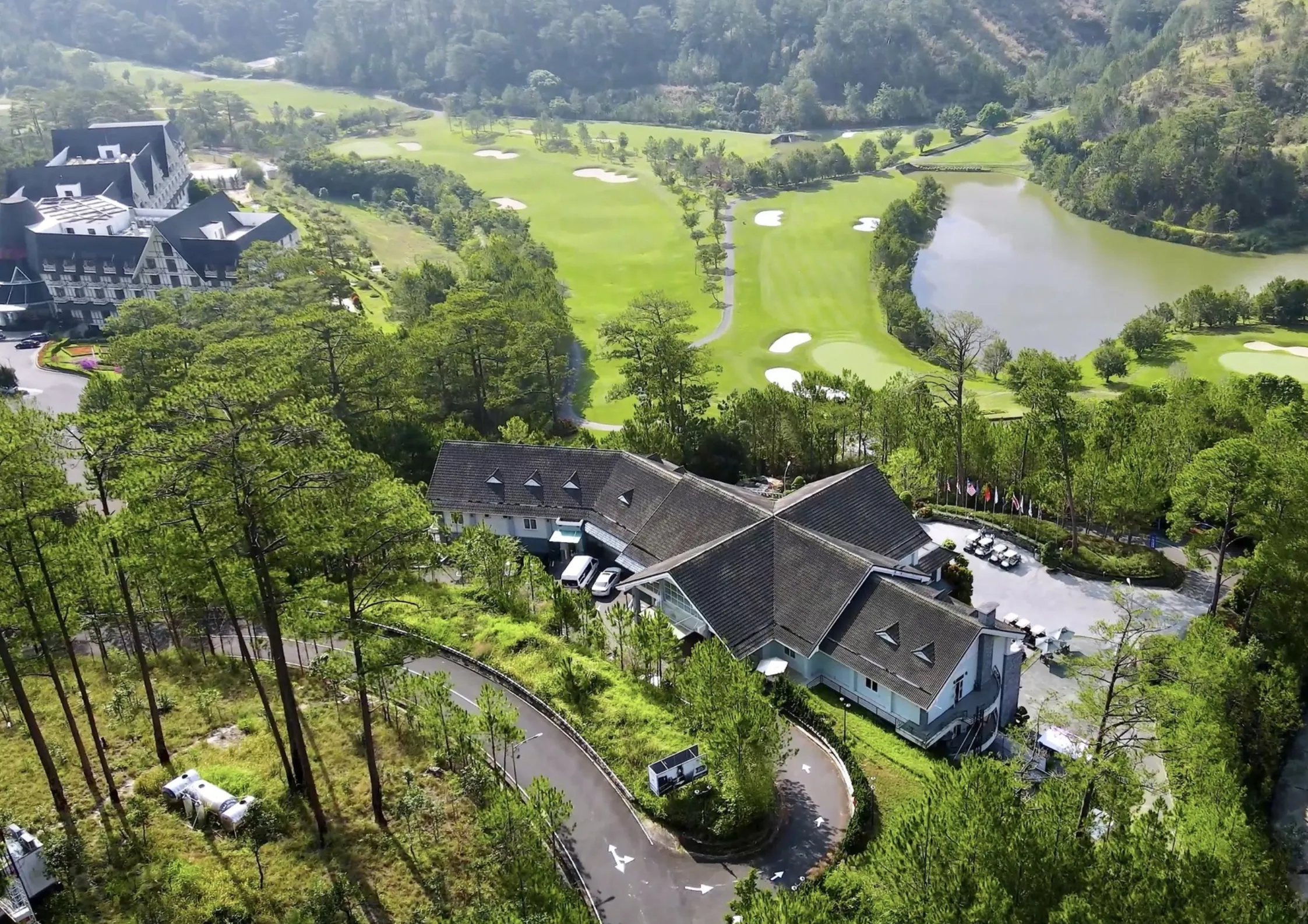Top 8 khách sạn Đà Lạt luxury được nhiều khách hàng chọn lựa nhất 2025 19 View tại Swiss-Belresort Tuyen Lam Dalat